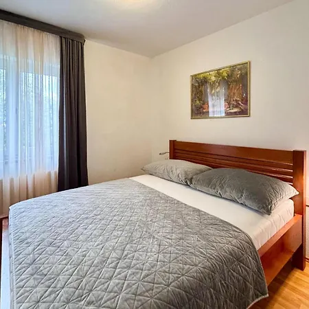 Appartement Beautiful In *